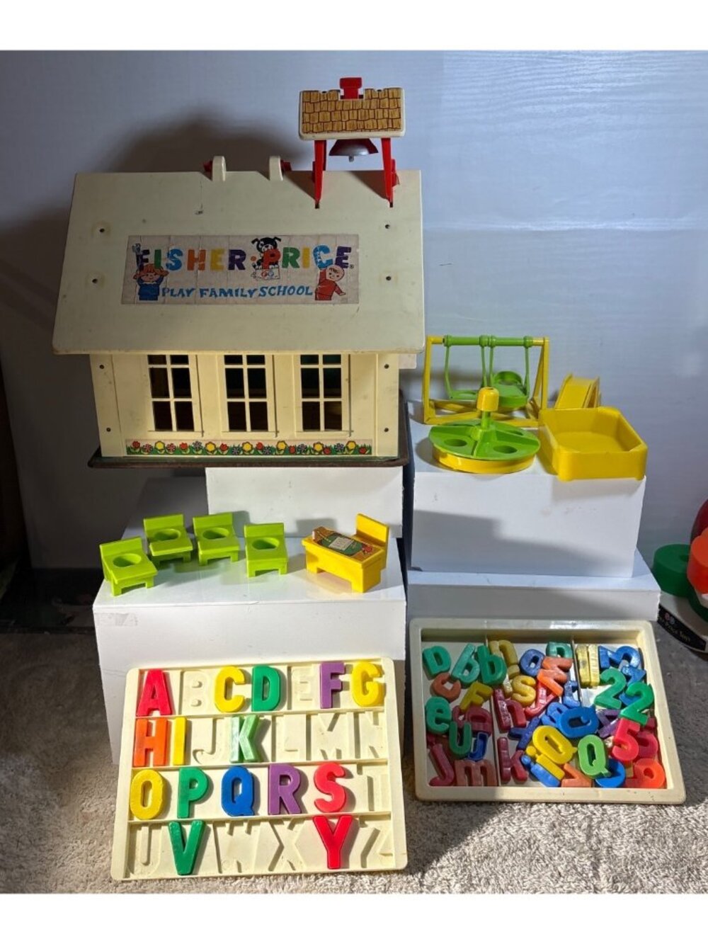 Fisher Price Play Family School With Accessories 923